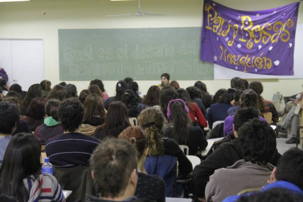 “A 10 años del Kirchnerismo, situación y desafíos del movimiento de mujeres”