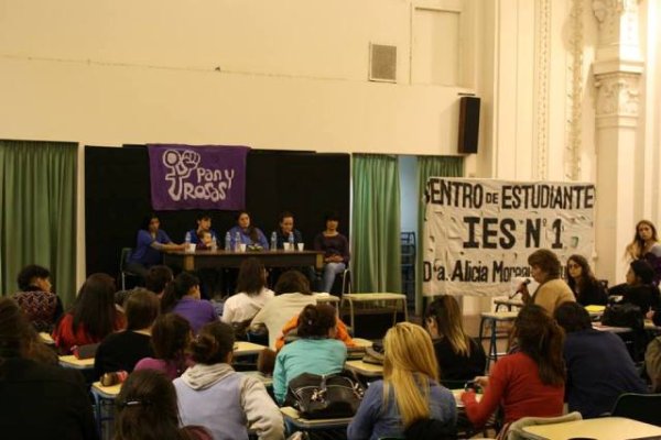 Pre Encuentro de Pan y Rosas