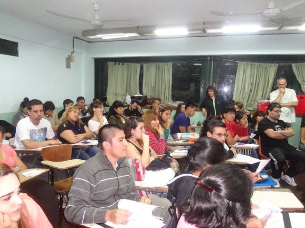 Charla de violencia de género y trabajadoras de salud 